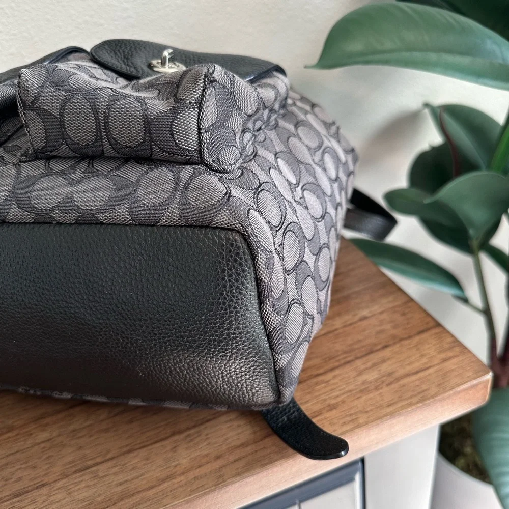 Coach Billie Backpack In Signature Jacquard - Excellent Condition! - Picture 13 of 13